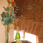 The Ginney Country 4*