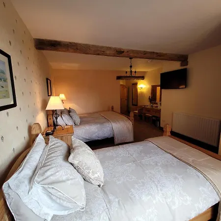 The Ginney Country 4*