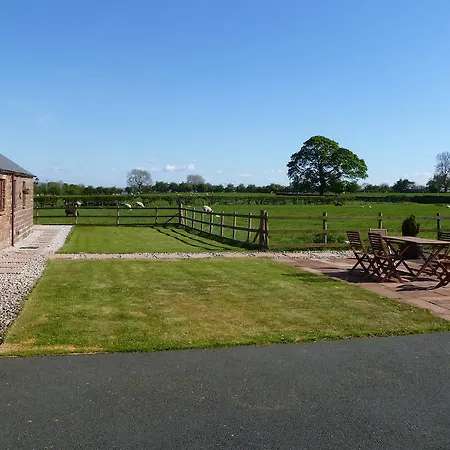 Πανσιόν The Ginney Country